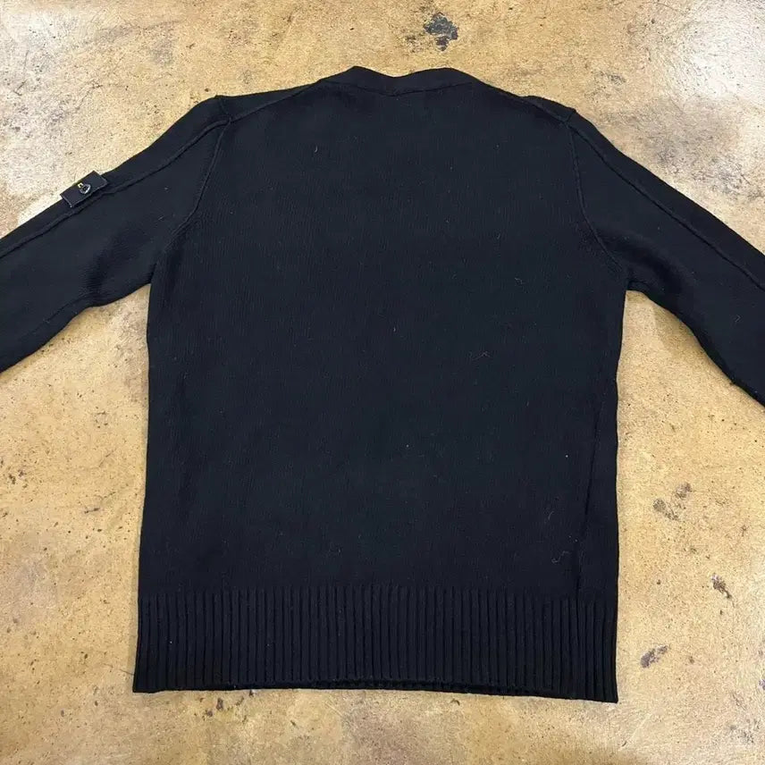[SOLD OUT] [정품/M] 스톤아일랜드 블랙 니트