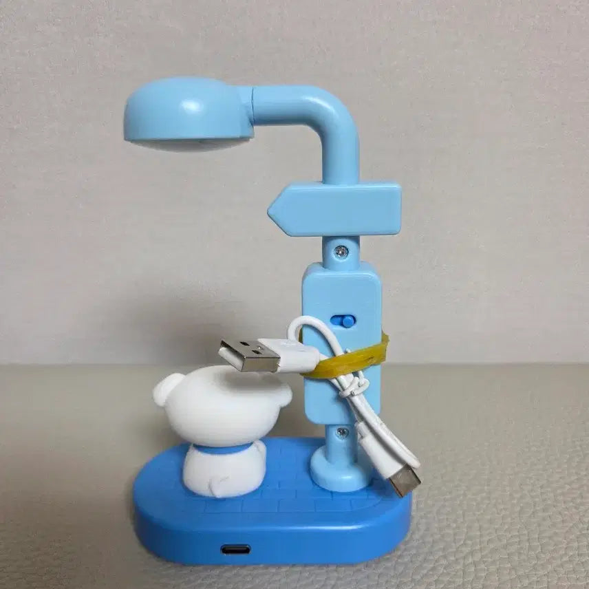 [BUNJANG] Crayon Shin-chan Shiro USB Stand Figure / 짱구 흰둥이 시로 USB 스탠드 피규어