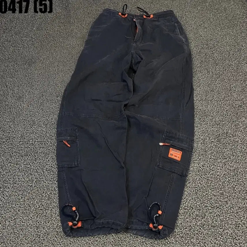 [SOLD OUT] 퀵실버 네이비 카고 조거 팬츠