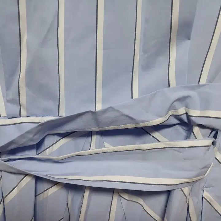 [BUNJANG] Juicy Judy Striped Wrap Dress / 쥬시쥬디 스트라이프 랩 원피스 85