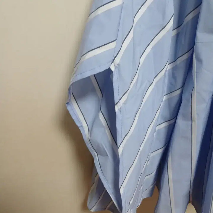 [BUNJANG] Juicy Judy Striped Wrap Dress / 쥬시쥬디 스트라이프 랩 원피스 85