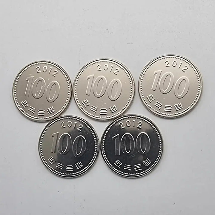 [BUNJANG] 2012 Uncirculated 100 Won Coins (Set of 5) / 2012년 미사용 100주화 5개