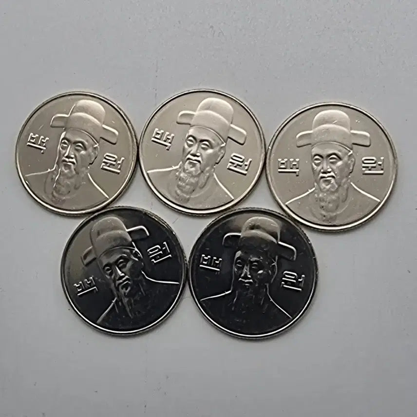 [BUNJANG] 2012 Uncirculated 100 Won Coins (Set of 5) / 2012년 미사용 100주화 5개