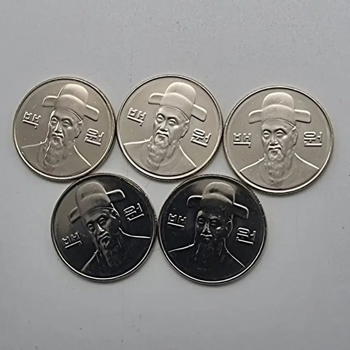 [BUNJANG] 2012 Uncirculated 100 Won Coins (Set of 5) / 2012년 미사용 100주화 5개