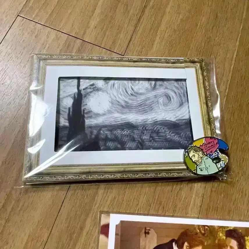 [BUNJANG] Loving Vincent Package Set / 러빙빈센트 뱃지 패키지 오리지널티켓 오티 홀로그램 포스터 리미티드티켓
