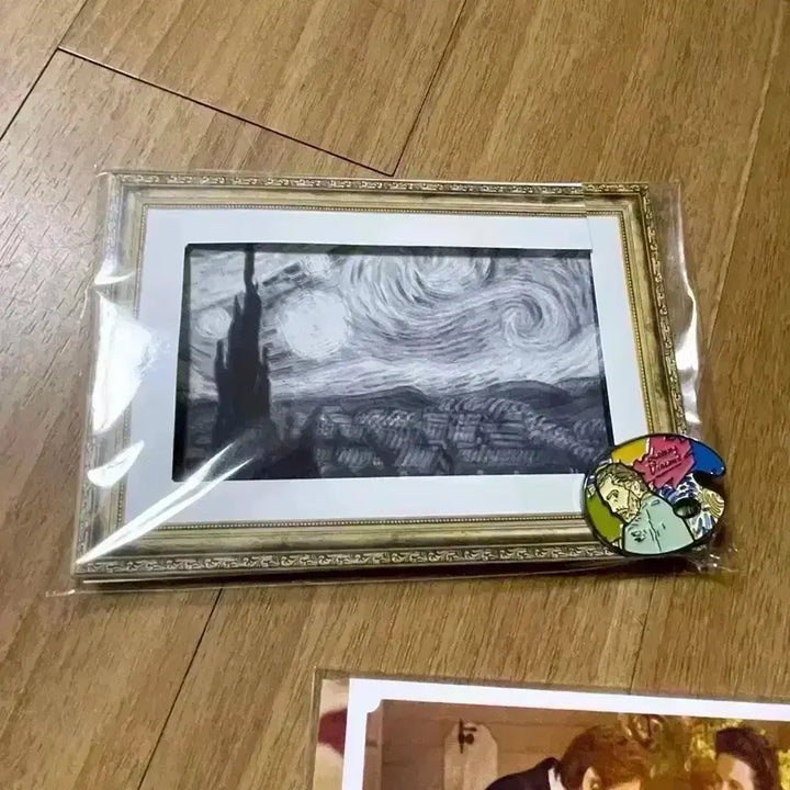 [BUNJANG] Loving Vincent Package Set / 러빙빈센트 뱃지 패키지 오리지널티켓 오티 홀로그램 포스터 리미티드티켓