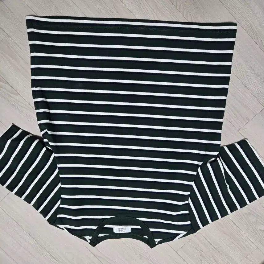 [SOLD OUT] 스튜디오 톰보이 줄무늬 반팔 티셔츠