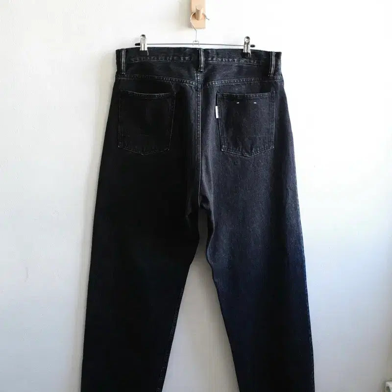 [SOLD OUT] 엔즈앤드민즈 5포켓 데님 블랙