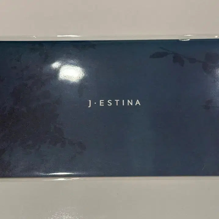 [SOLD OUT] 전용창