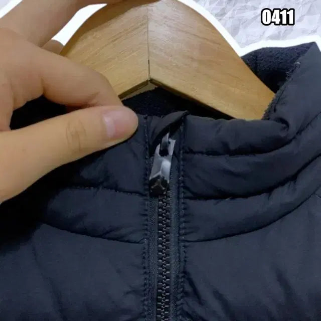 [BUNJANG] M 나이키 조던 카모플라쥬 배색 조끼 패딩 / M 나이키 조던 카모플라쥬 배색 조끼 패딩