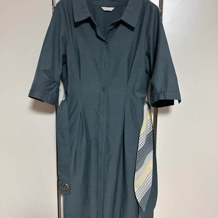 [SOLD OUT] 지고트 셔츠형 원피스 JJ RO여름원피스 컨디션 최상
