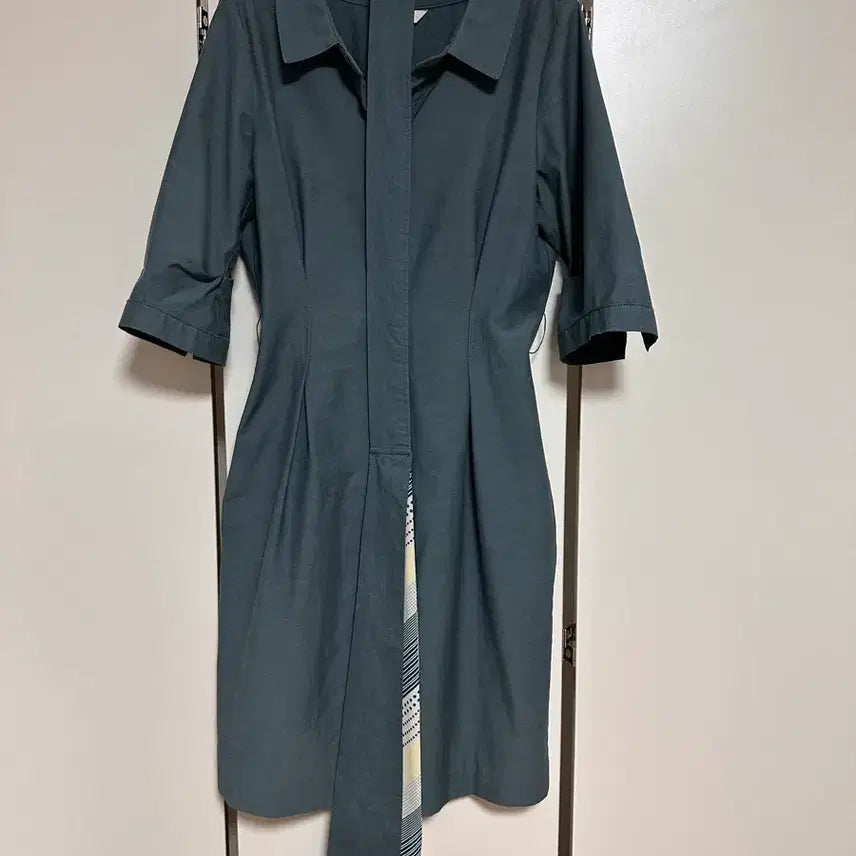 [SOLD OUT] 지고트 셔츠형 원피스 JJ RO여름원피스 컨디션 최상