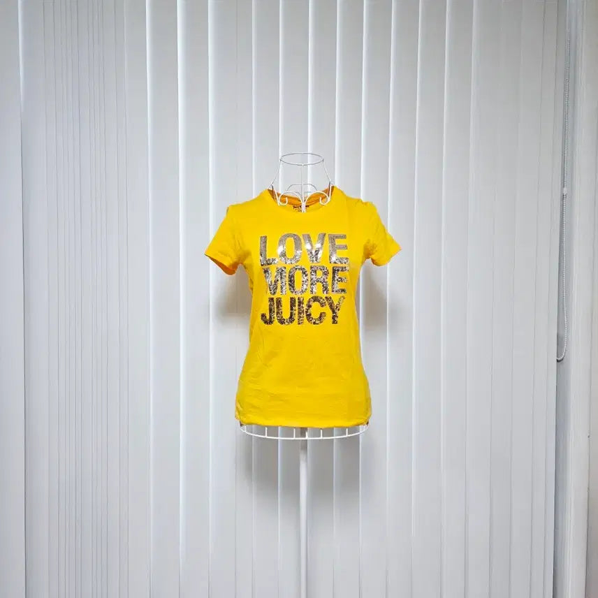[SOLD OUT] juicy couture 3 pieces 세트 (티셔츠 + 상의 + 하의
