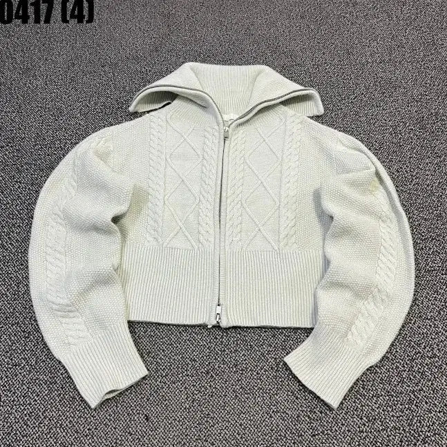 [BUNJANG] F Flack Ivory Cable Knit Crop Cardigan / F 플랙 아이보리 꽈배기 니트 집업 크롭 가디건 0417(4)