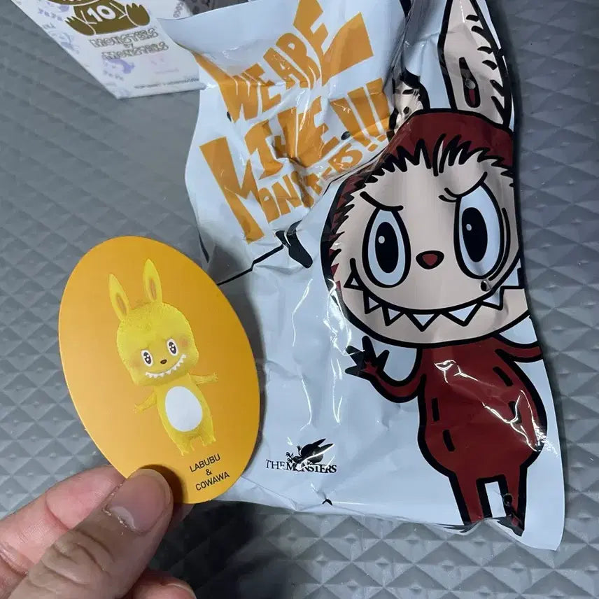 [BUNJANG] Labubu Monster 10th Anniversary Keyring / 라부부몬스터 10주년 기념 키링