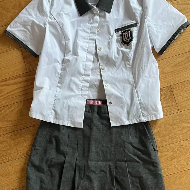 [BUNJANG] Gwacheon Foreign Language High School Summer Uniform Set / 과천외고 교복 하복세트