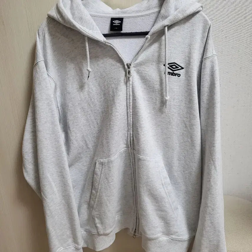 [BUNJANG] Umbro Hooded Zip-up 95 / 엄브로 후드집업 95