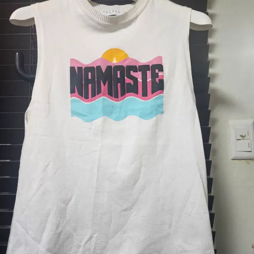 [BUNJANG] Sandro Printed Sleeveless T-shirt / 산드로 프린팅 민소매 티셔츠