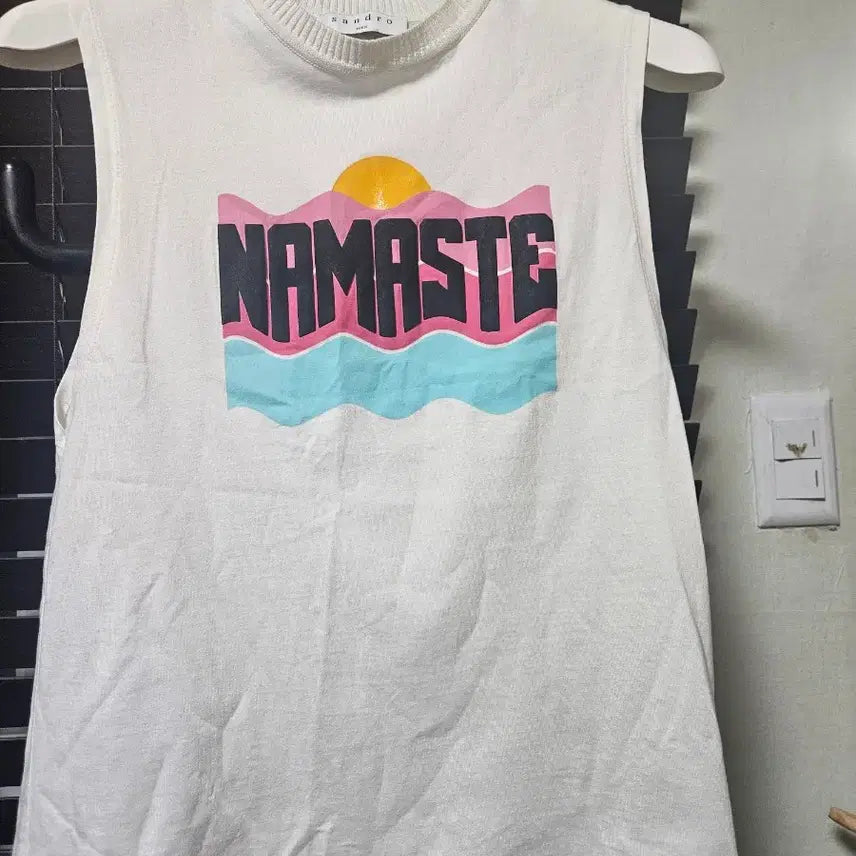 [BUNJANG] Sandro Printed Sleeveless T-shirt / 산드로 프린팅 민소매 티셔츠