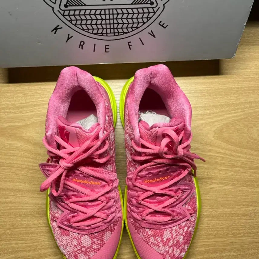 [BUNJANG] Nike Kyrie 5 EP Spongebob Collaboration Sneakers / 나이키 카이리 5 EP 뚱이 콜라보 250
