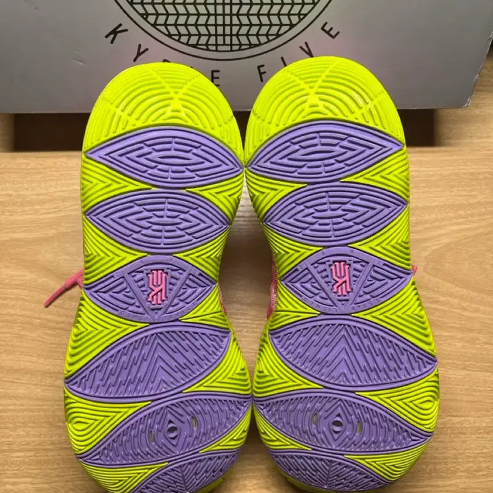[BUNJANG] Nike Kyrie 5 EP Spongebob Collaboration Sneakers / 나이키 카이리 5 EP 뚱이 콜라보 250