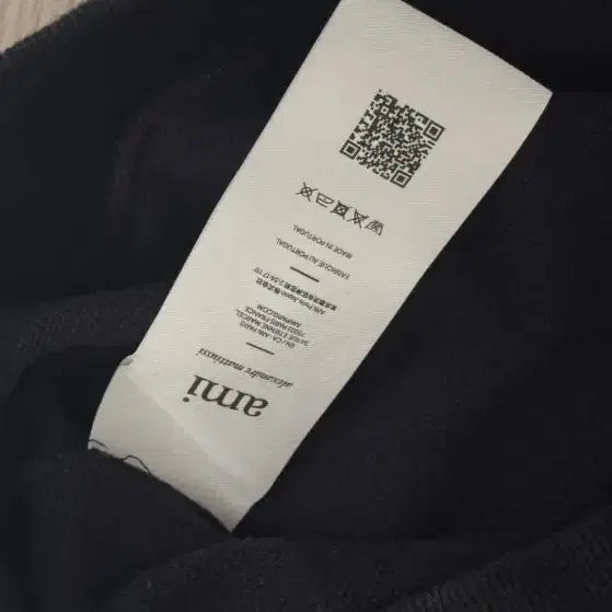 [SOLD OUT] 아미 스몰 하트 블랙 후드티