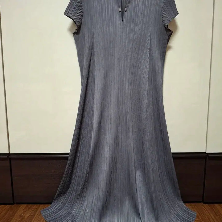 [BUNJANG] Pleats Me Midi Dress / 플리츠미 원피스   55   66날씬77