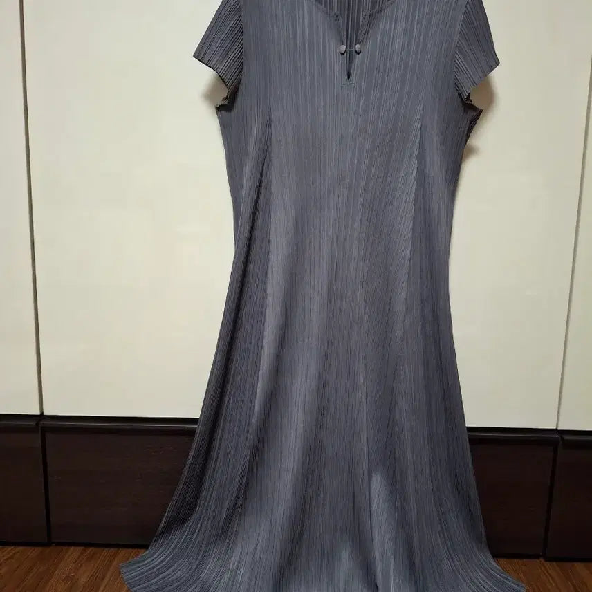 [BUNJANG] Pleats Me Midi Dress / 플리츠미 원피스   55   66날씬77
