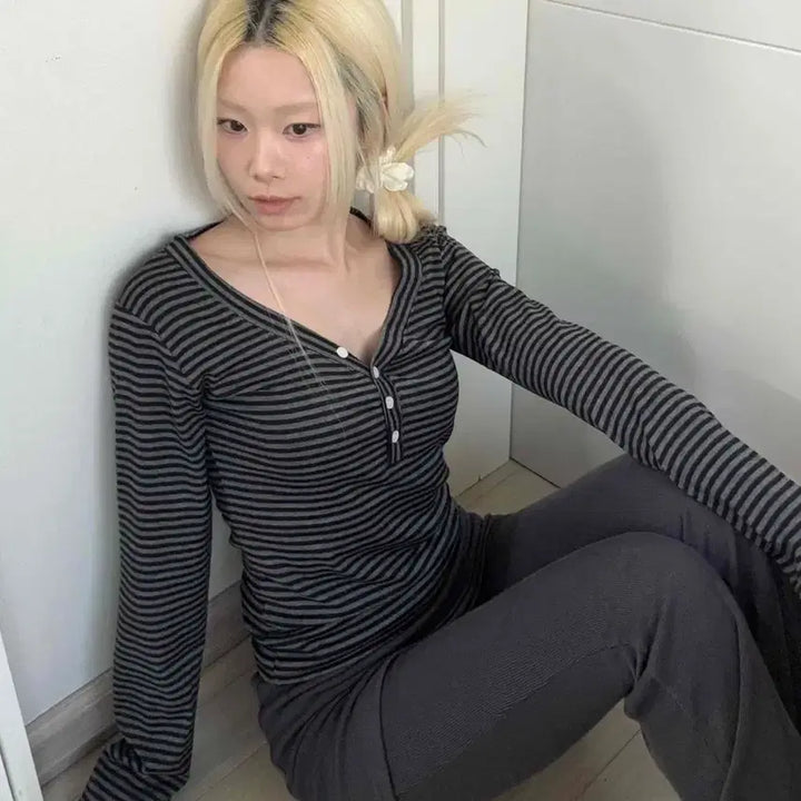 [BUNJANG] Two-Way Stripe Long Sleeve T-Shirt / 투웨이 스트라이프 긴팔 티셔츠