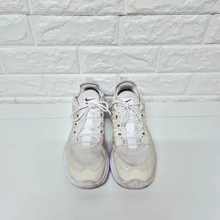 [BUNJANG] Nike Air Max Axis Running Shoes (235mm) / 나이키 에어맥스 엑시스 런닝화 운동화 235mm
