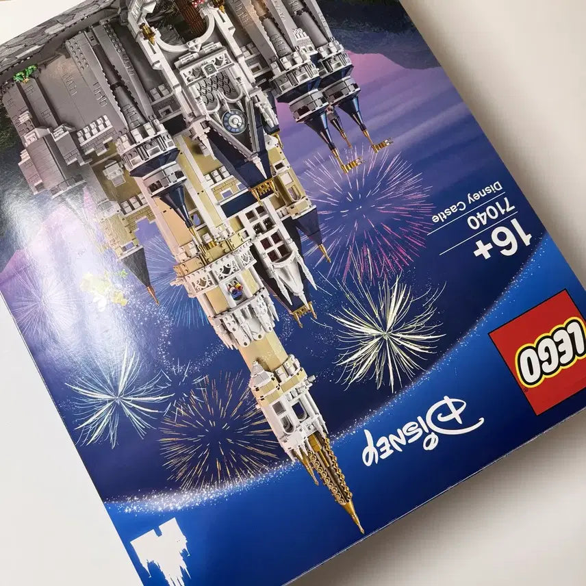 [BUNJANG] LEGO 71040 Disney Castle with Lighting Kit / 레고 71040 디즈니캐슬 + 조명 키트