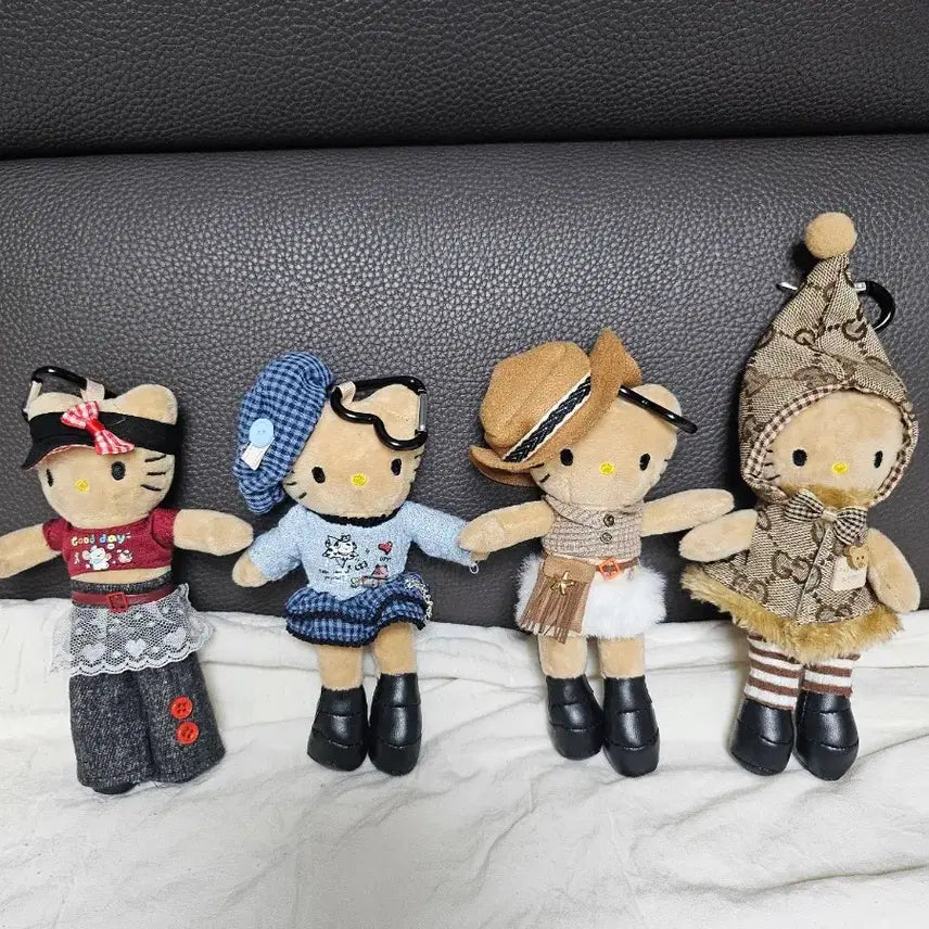 [BUNJANG] Hello Kitty Long Legs Doll Keyring Set / 롱다리키티인형 키링 4종