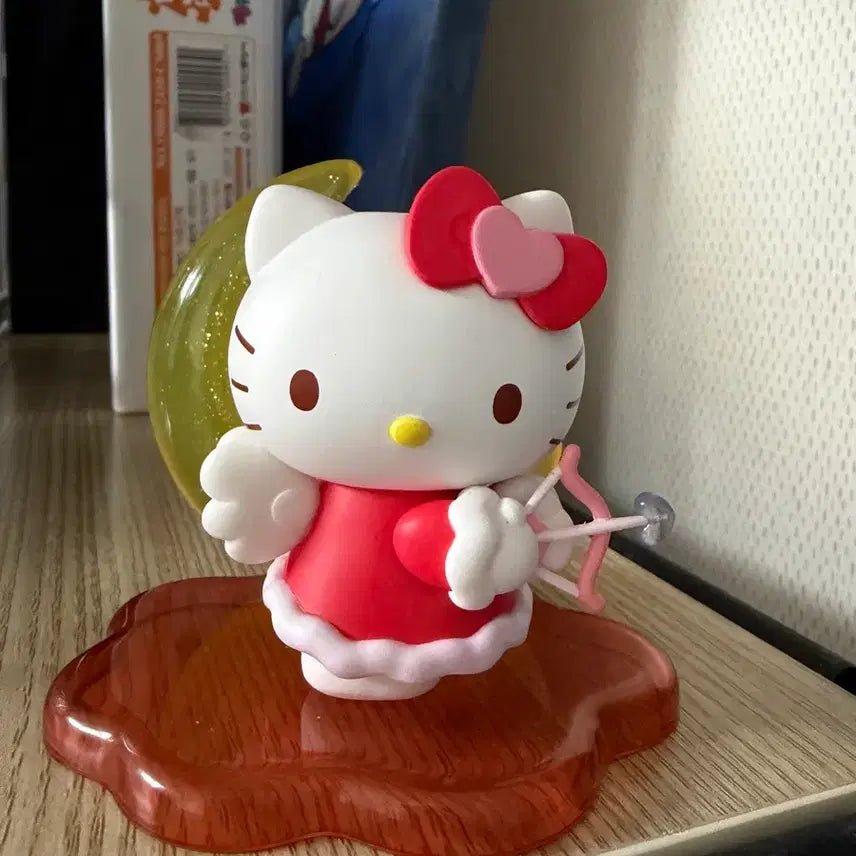 [BUNJANG] Hello Kitty Figure / 헬로키티 피규어