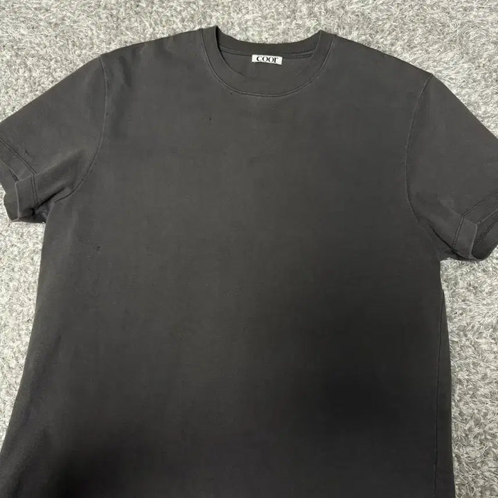 [BUNJANG] COOR Damaged Crop T-Shirt / 쿠어 데미지드 크롭 반팔티셔츠