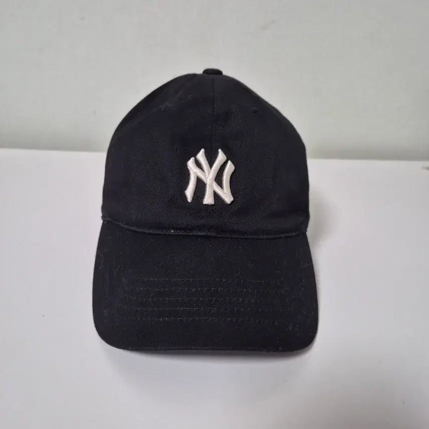 [BUNJANG] 뉴욕양키즈 볼캡 블랙 NY 야구모자 / 뉴욕양키즈 볼캡 블랙 NY 야구모자