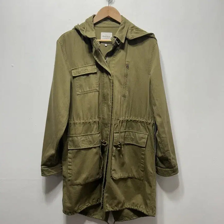 [SOLD OUT] 자라 트라팔룩 카키색 후드 야상 점퍼