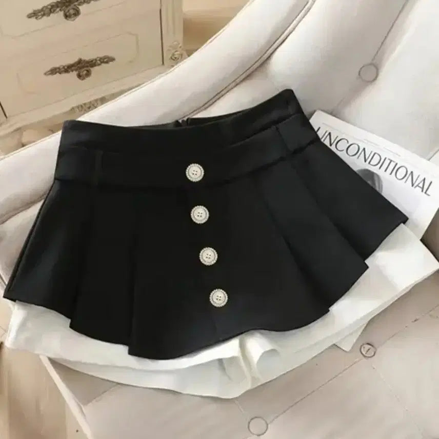 [SOLD OUT] (새상품)블랙 폴리츠 스커트