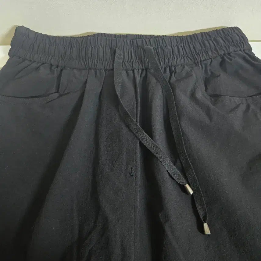 [SOLD OUT] 초경량 나일론 바스락 스트레이트 9부 팬츠 블랙 구66 새상품