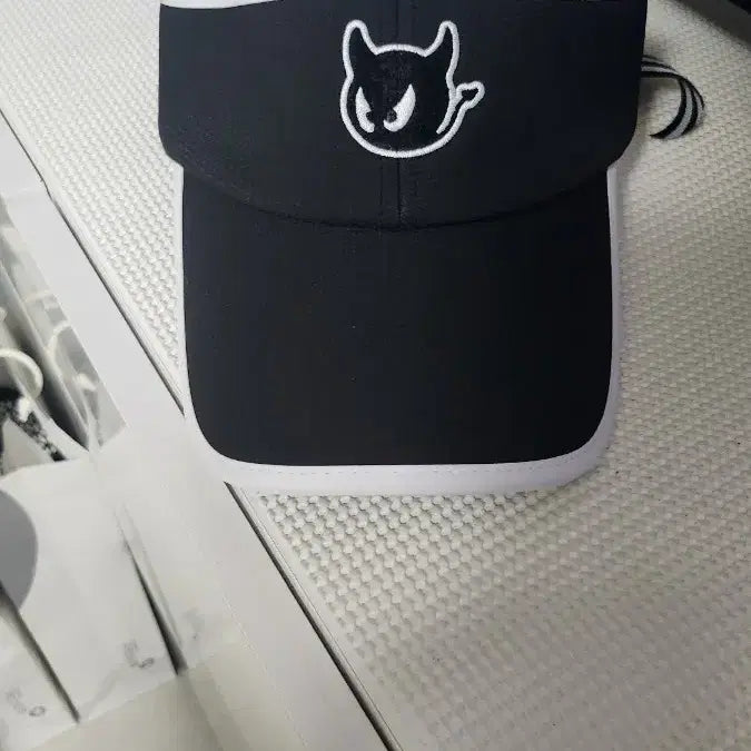 [SOLD OUT] 코오롱 왁 waac 골프 백리본 썬캡