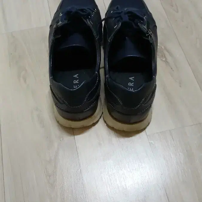 [BUNJANG] 남성신발 세라 캐주얼 가죽 운동화 / 남성신발 세라 캐주얼 가죽 운동화