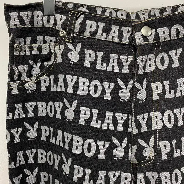 [BUNJANG] 빈티지 PLAY BOY 로고 프린팅 부츠컷 데님팬츠 / 빈티지 PLAY BOY 로고 프린팅 부츠컷 데님팬츠