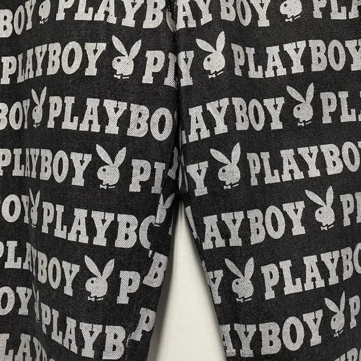 [BUNJANG] 빈티지 PLAY BOY 로고 프린팅 부츠컷 데님팬츠 / 빈티지 PLAY BOY 로고 프린팅 부츠컷 데님팬츠