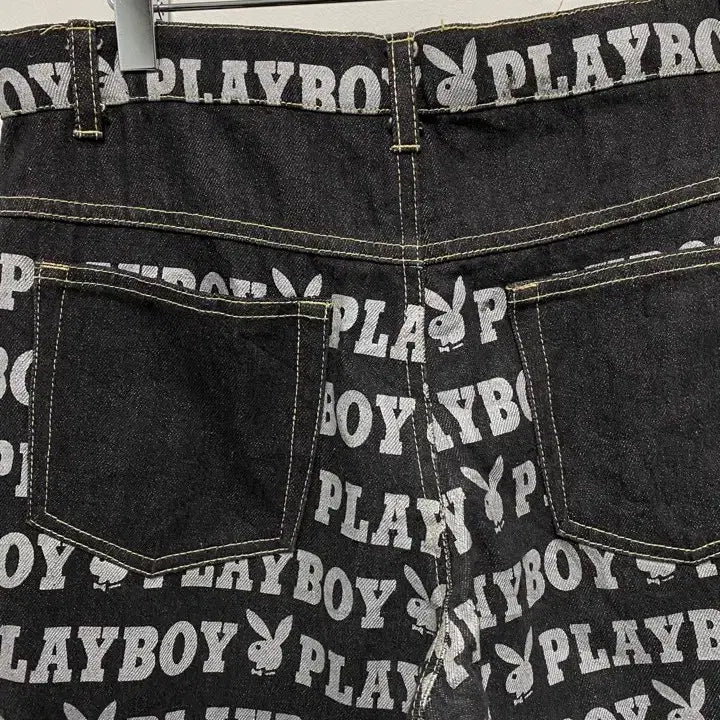 [BUNJANG] 빈티지 PLAY BOY 로고 프린팅 부츠컷 데님팬츠 / 빈티지 PLAY BOY 로고 프린팅 부츠컷 데님팬츠