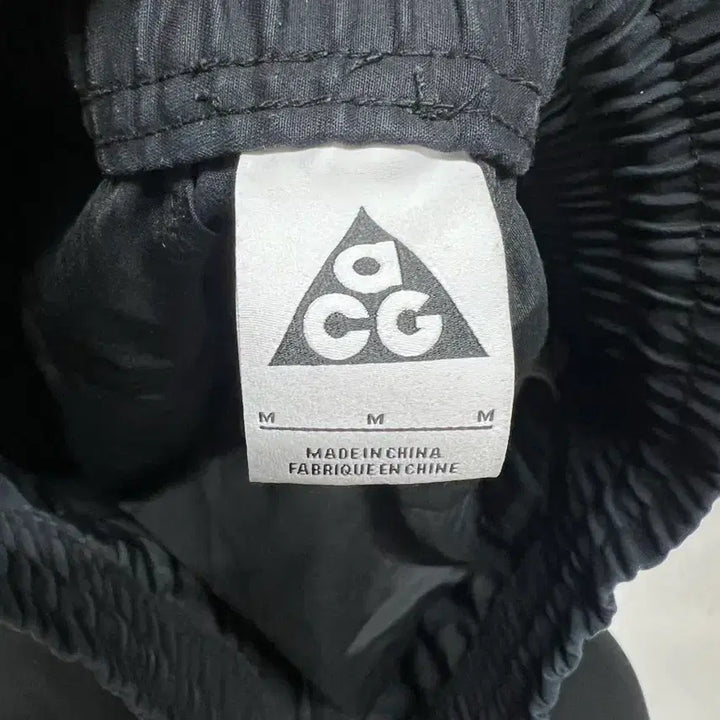 [SOLD OUT] 나이키 acg 팬츠 M
