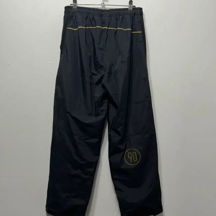 [SOLD OUT] 100/ 나이키 블랙 바람막이 트레이닝 바지 토탈90