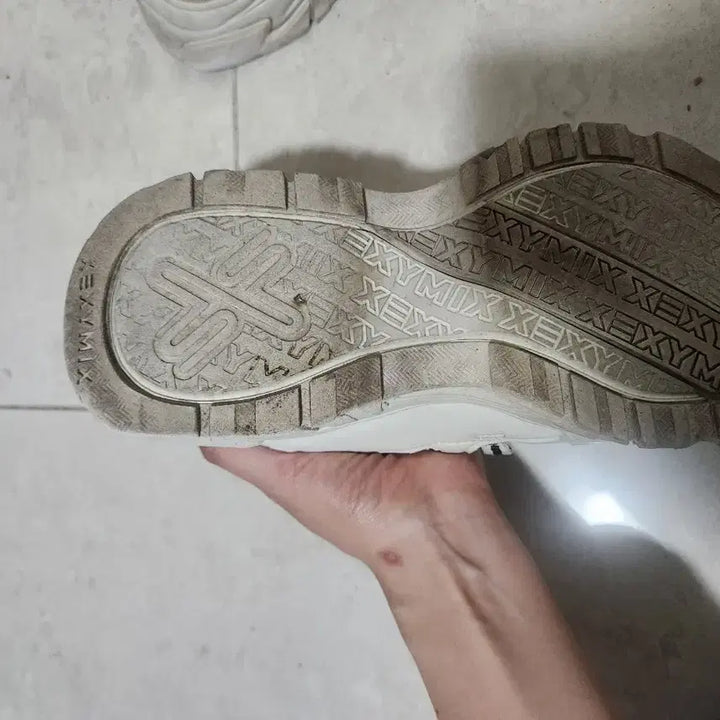 [BUNJANG] Xexymix Sneakers White Black / 젝시믹스 운동화 화이트 블랙