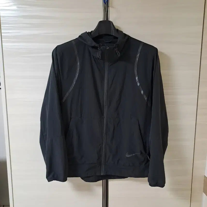 [BUNJANG] Nike Thin Hooded Windbreaker Jacket 110 / 나이키 얇은 후드바람막이 자켓 110