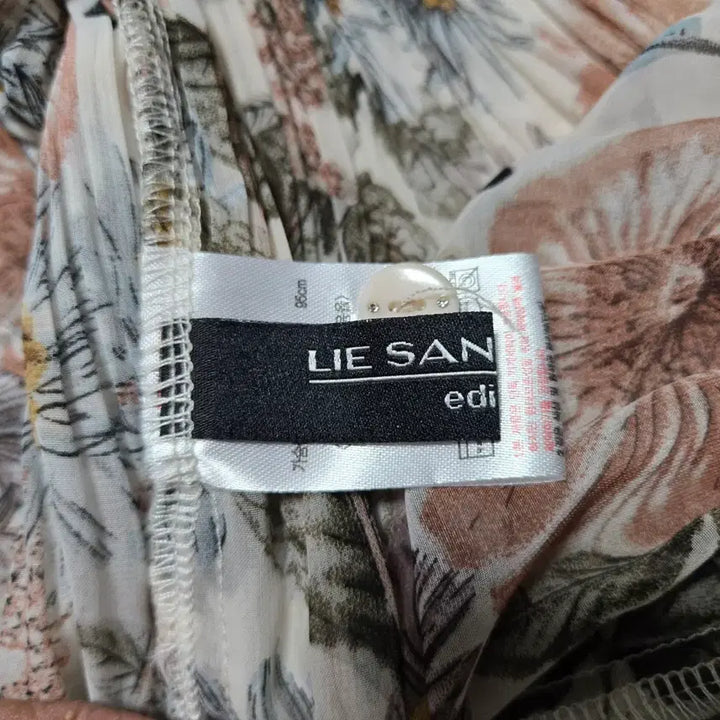 [BUNJANG] Lie Sang Bong Floral Pattern Pleated Blouse / 이상봉 상태굿 플라워 패턴 플리츠  블라우스