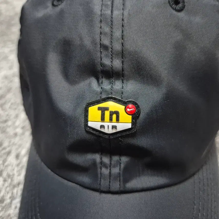 [SOLD OUT] 나이키 에어 Tn 볼캡 블랙