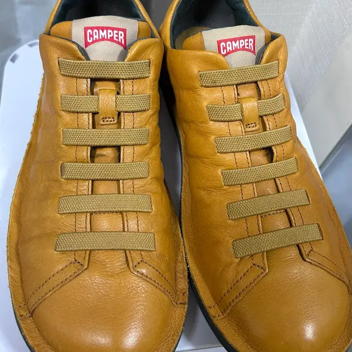 [SOLD OUT] 캠퍼 스니커즈 (260사이즈)